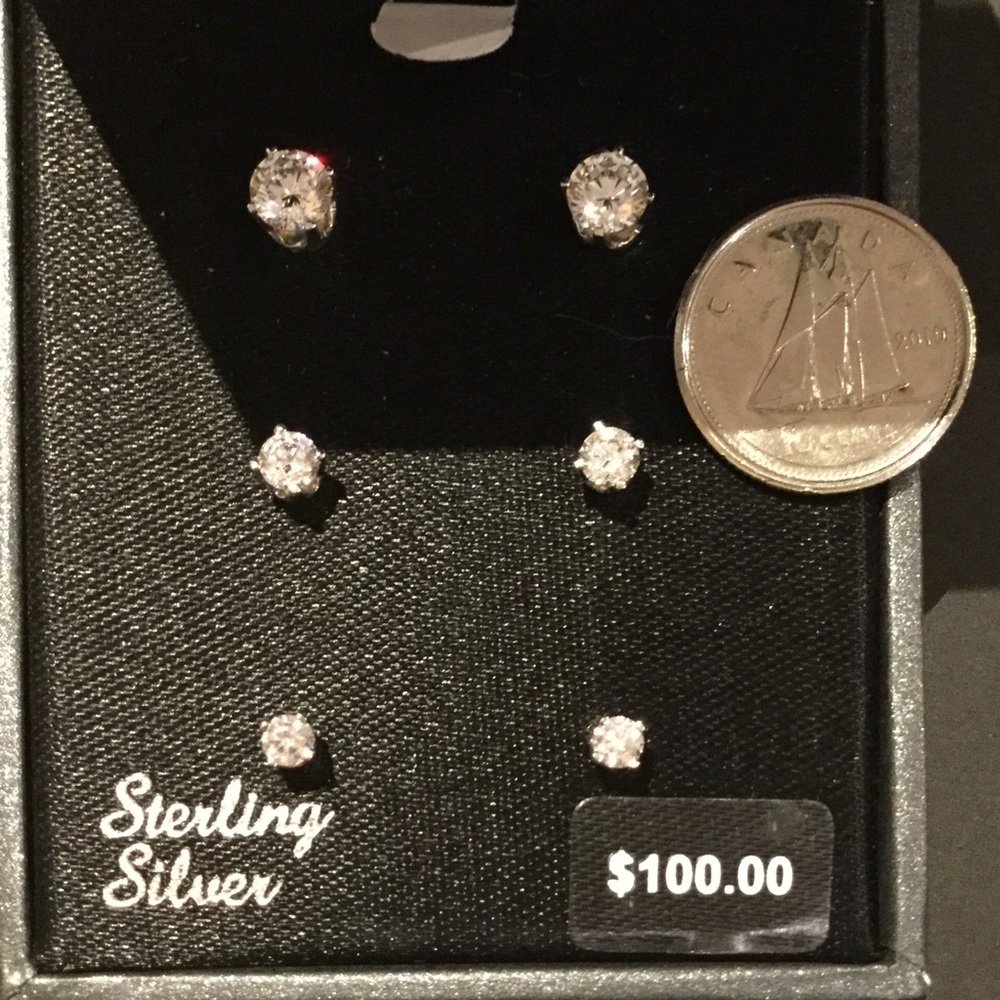 Diamonluxe Sterling Silver Cubic Zirconia set of 3 - Picture 2 of 5